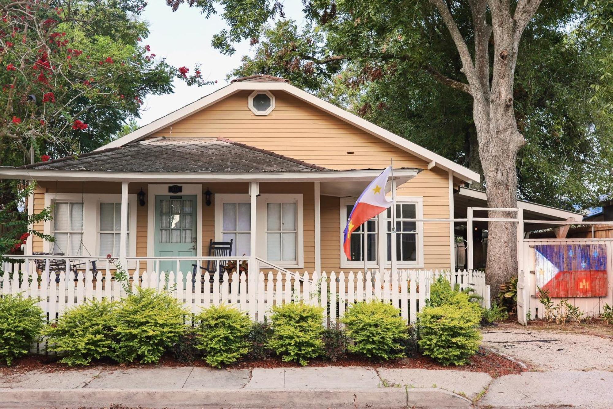 Clinton Townhouse Lafayette Exterior photo